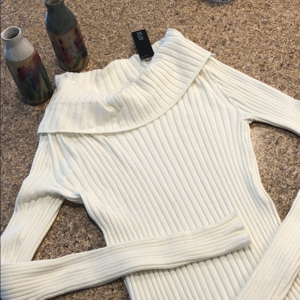 Apt. 9 Cowl Neck Off White Sweater Size S NWT - Picture 1 of 8